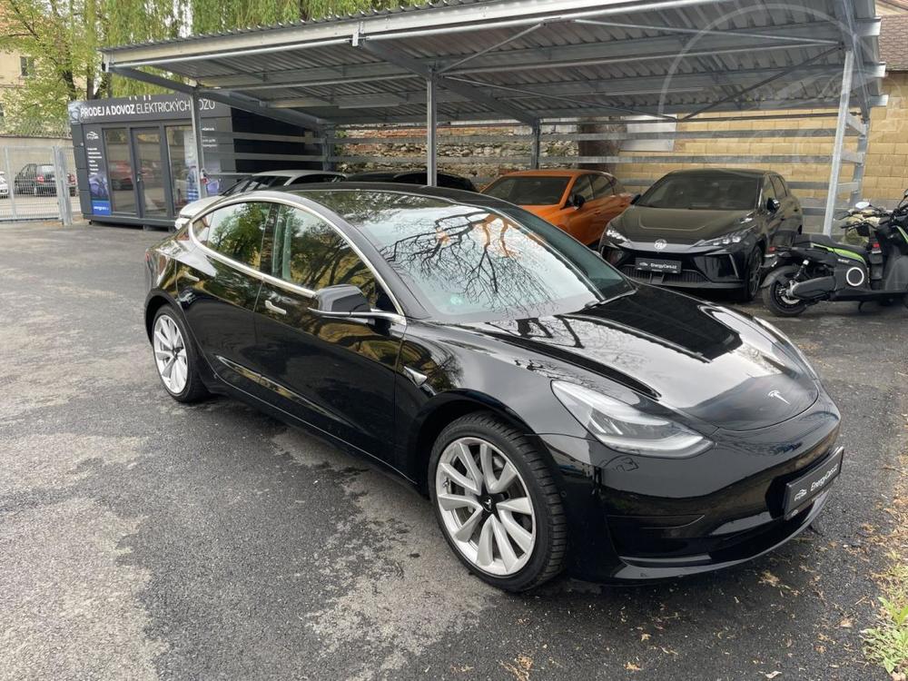 Tesla  Standart Range Plus