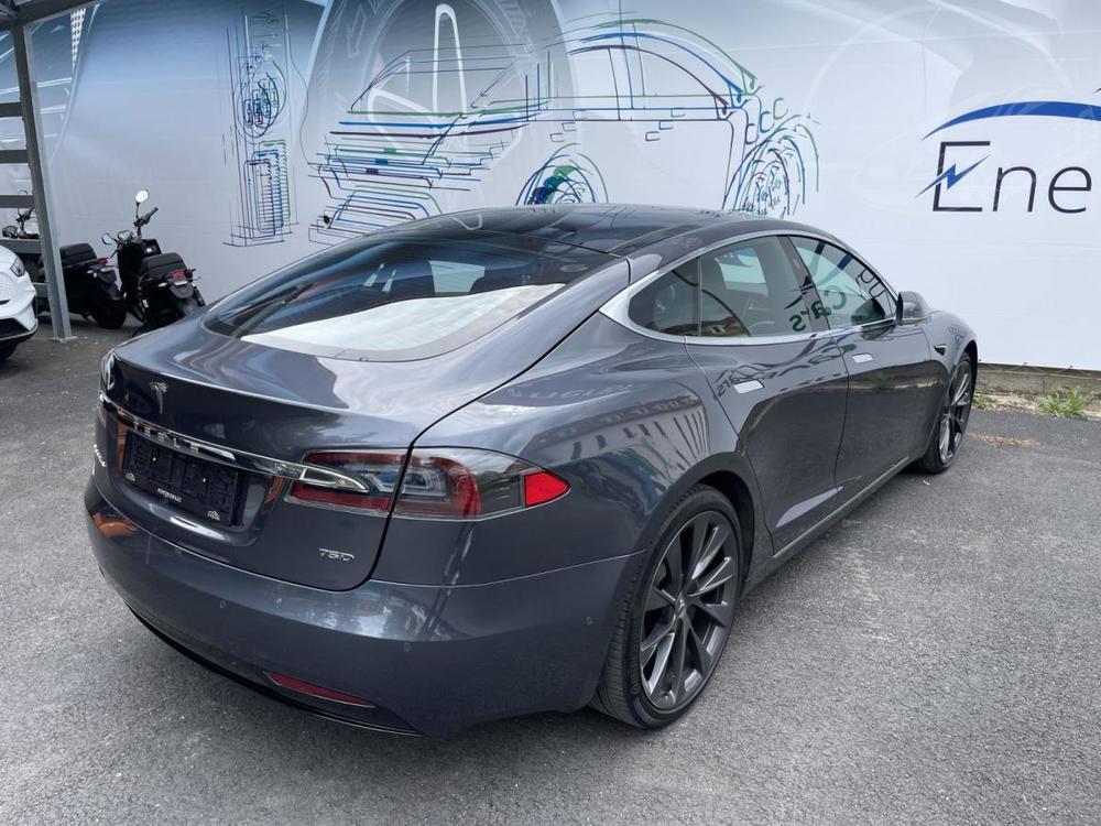 Tesla Model S 75D AWD, Vzduch