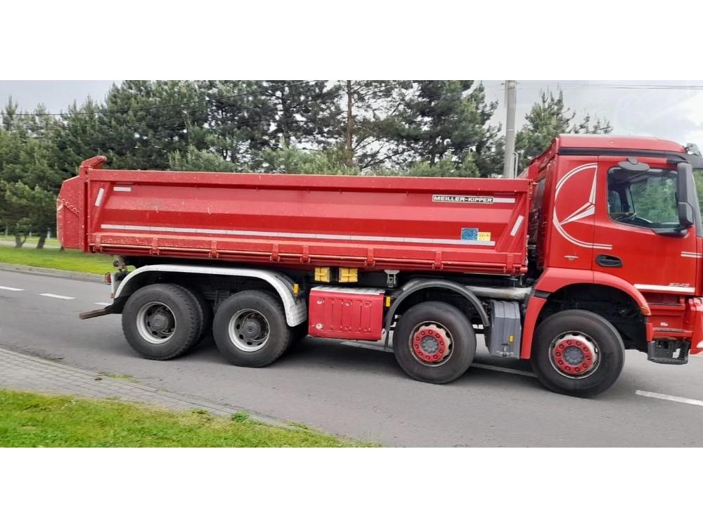 Mercedes-Benz  Arocs 3243 8x4 Bordmatik EURO6