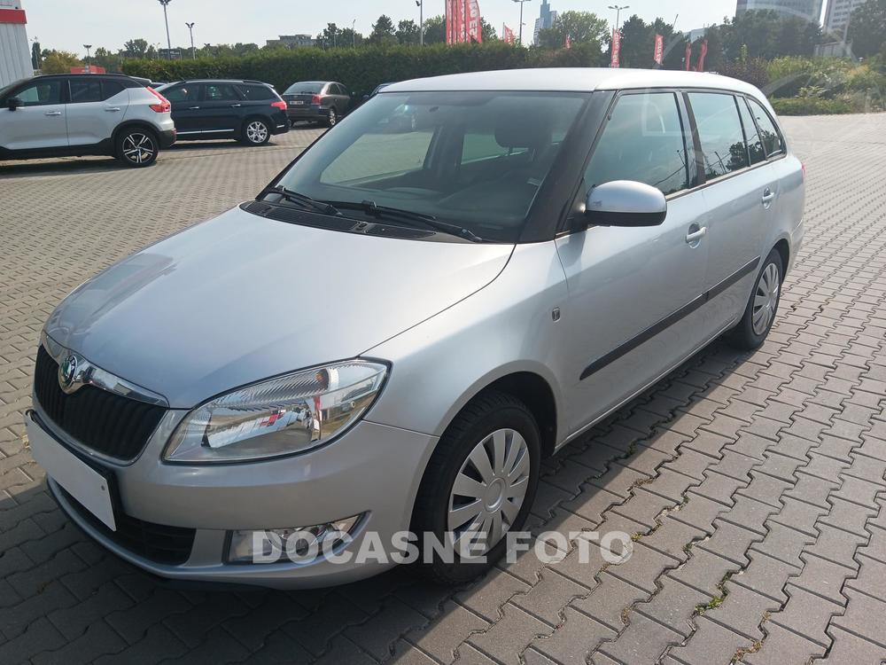 koda Fabia II 1.4 i, R