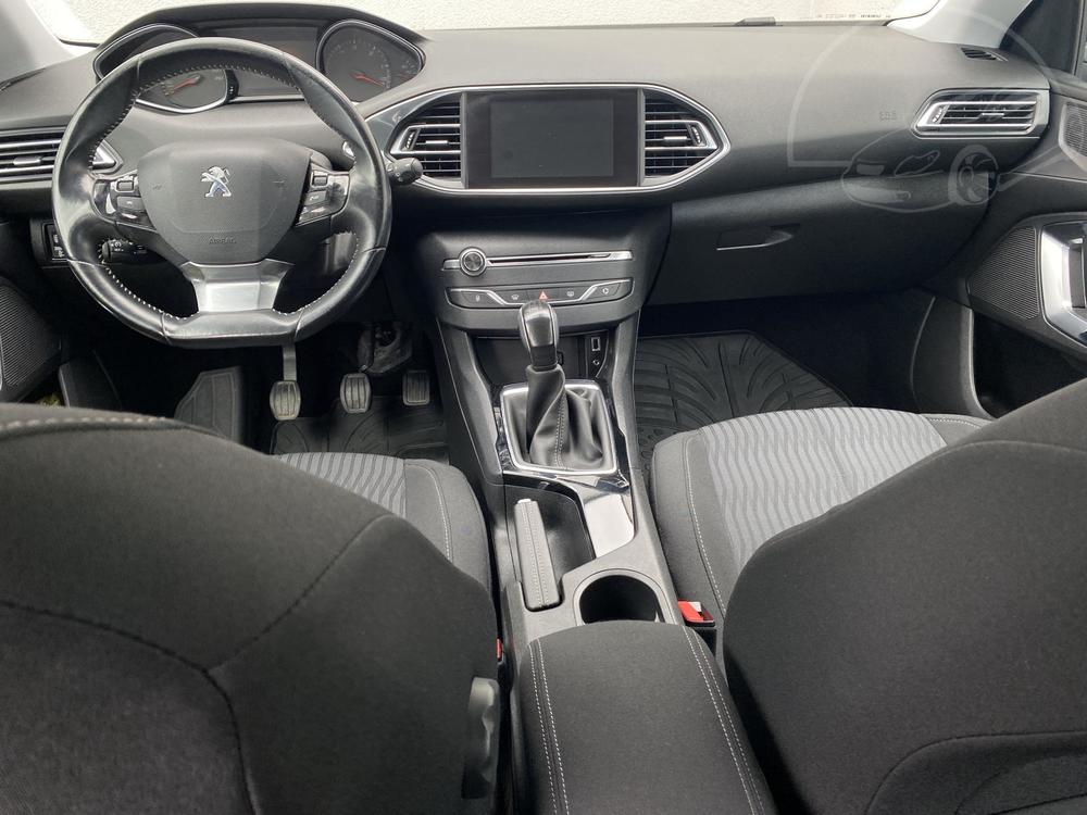 Peugeot 308 1.6 HDi 1.maj, R