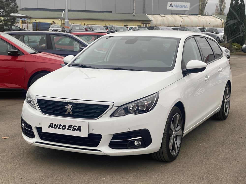 Peugeot 308 1.2 PT 1.maj Serv.kniha, R