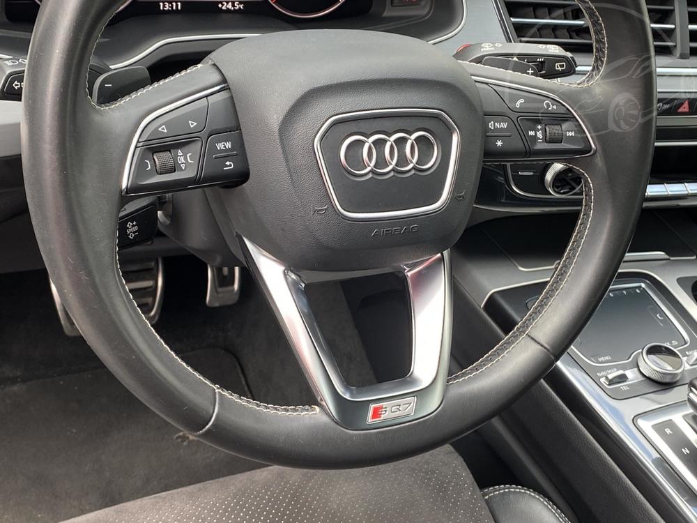 Audi SQ7 4.0 TDi V8 1.maj Serv.kniha