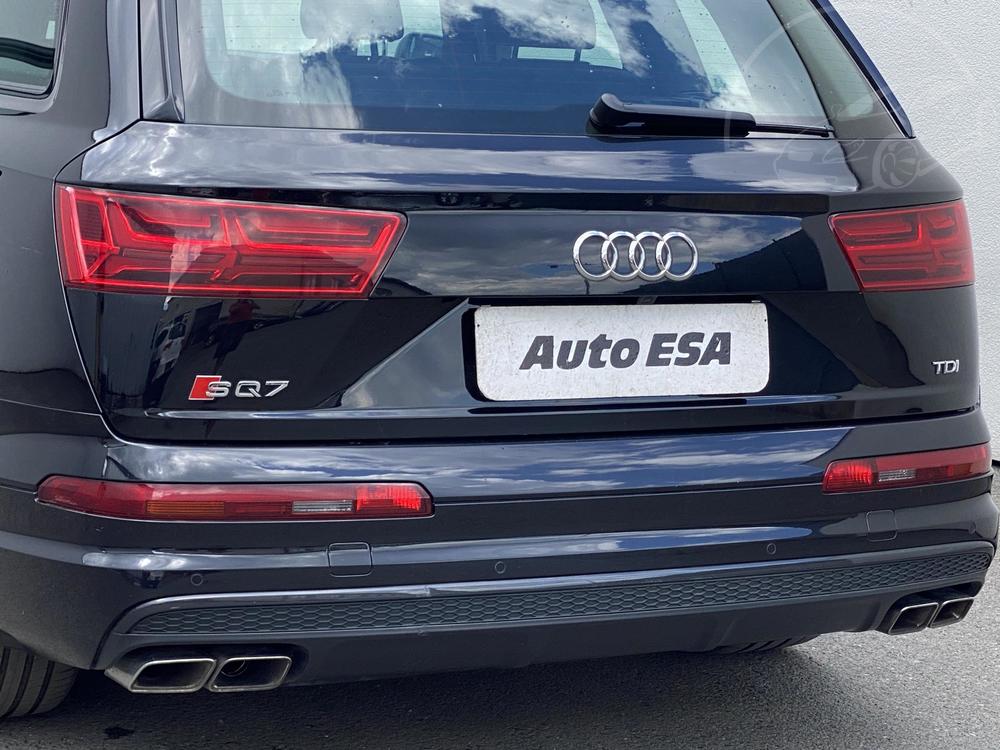 Audi SQ7 4.0 TDi V8 1.maj Serv.kniha