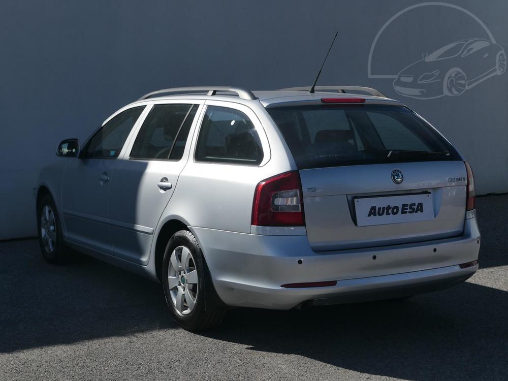 koda Octavia II 1.6 TDi, R