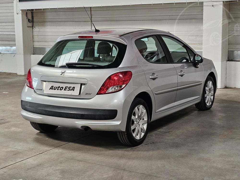 Peugeot 207 1.6 VTi, R