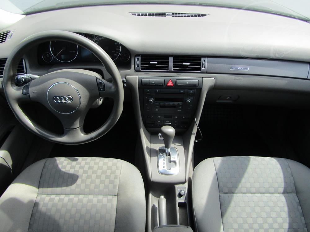 Audi A6 2.5 TDi, R