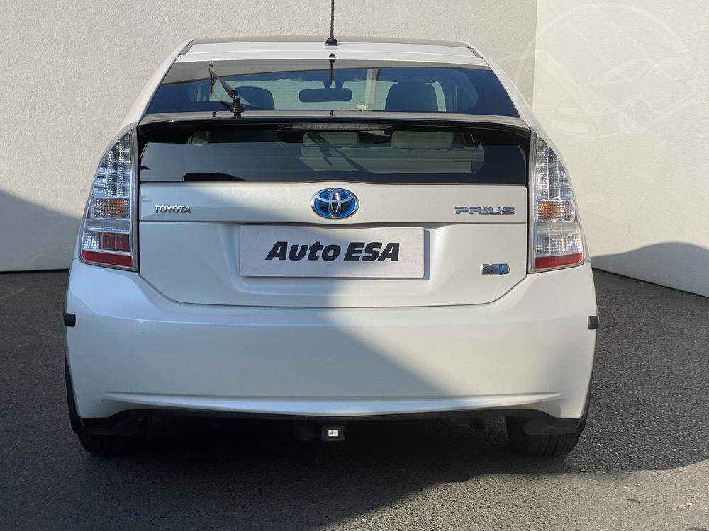 Toyota Prius 1.8 Hybrid, R