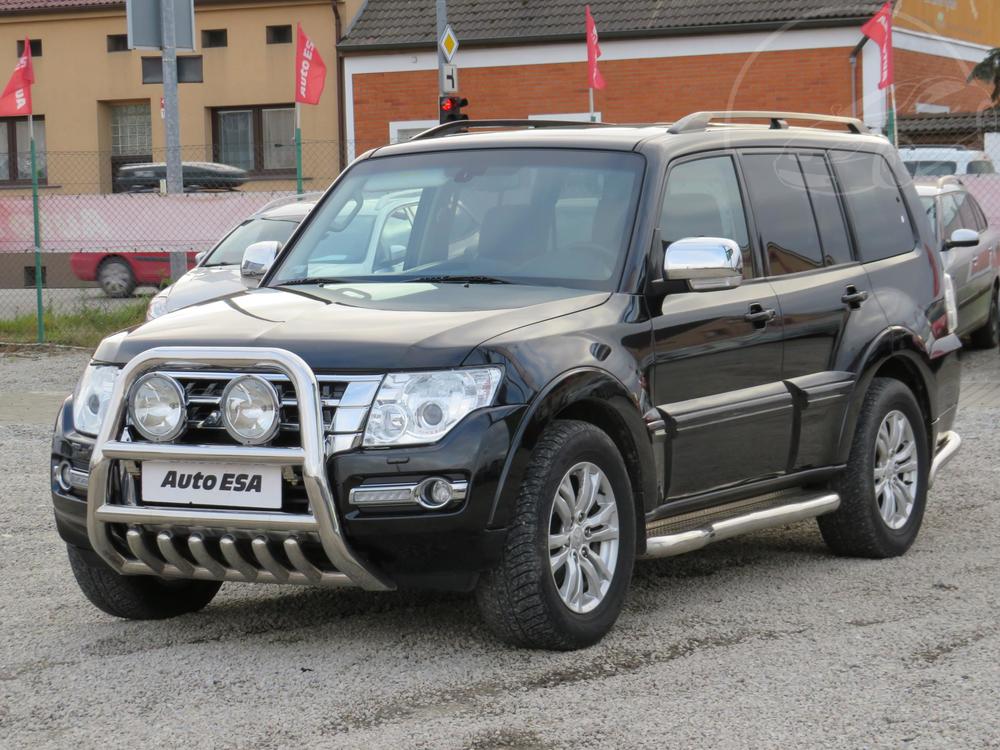 Mitsubishi Pajero 3.2 Di-D 1.maj, R