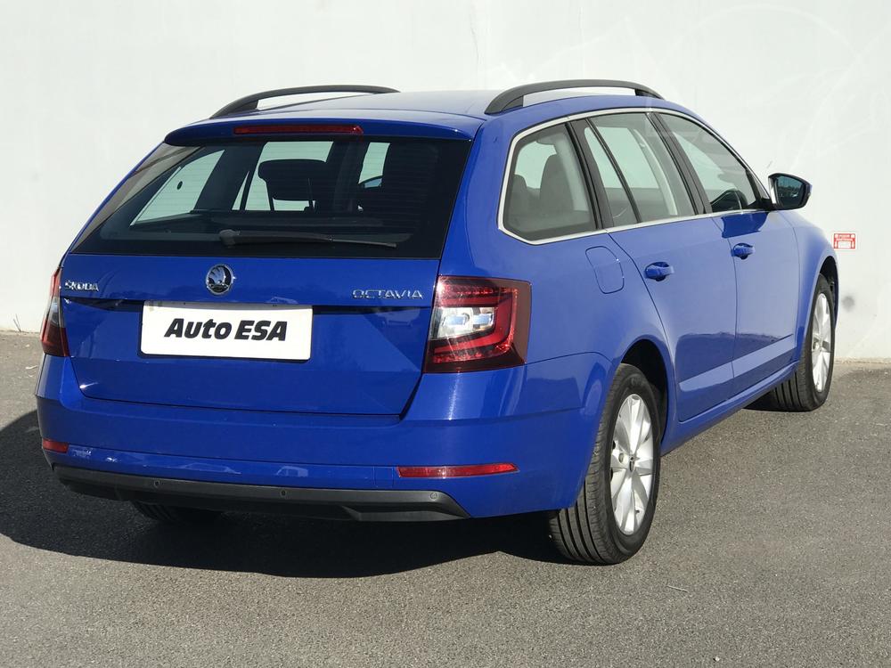 koda Octavia III 2.0 TDi, R