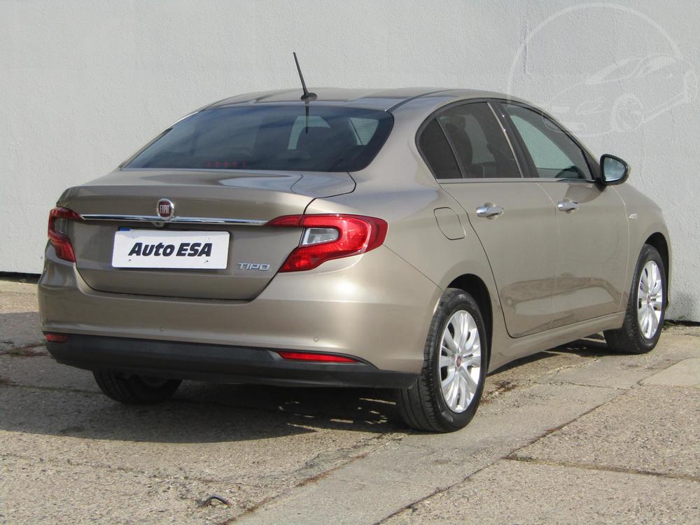 Fiat Tipo 1.4 i, R