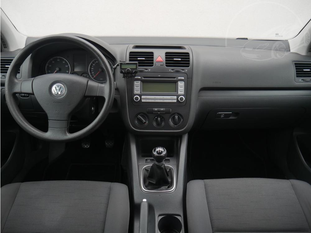 Volkswagen Golf 1.6 i, R