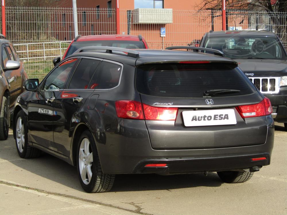 Honda Accord 2.2 i-Dtec 1.maj, R