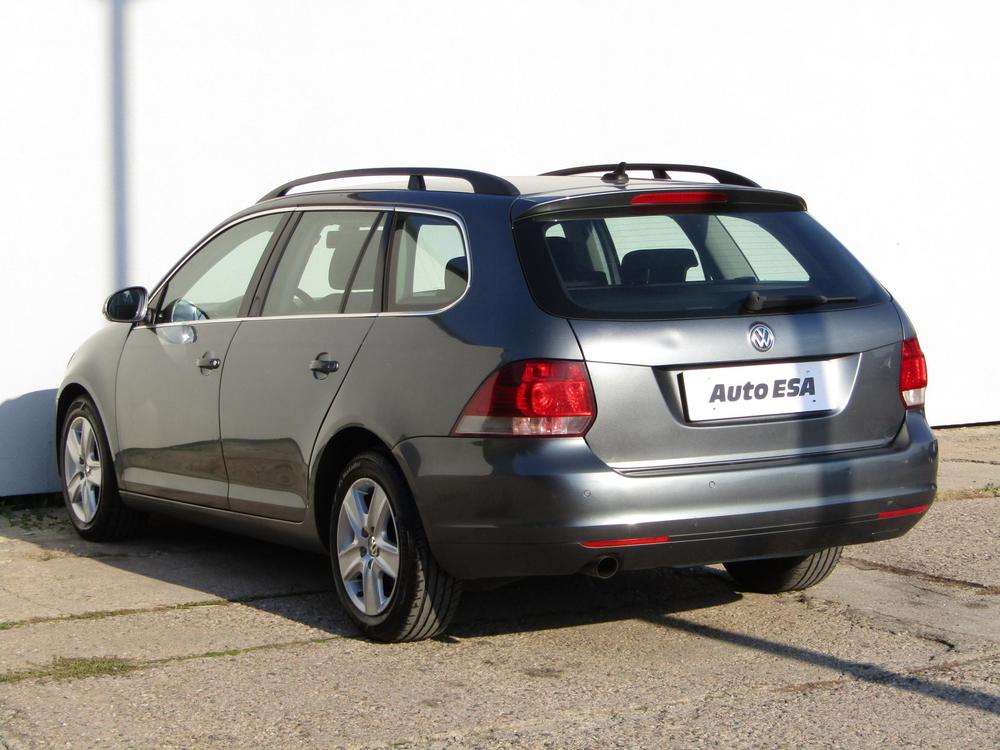 Volkswagen Golf 1.6 TDi