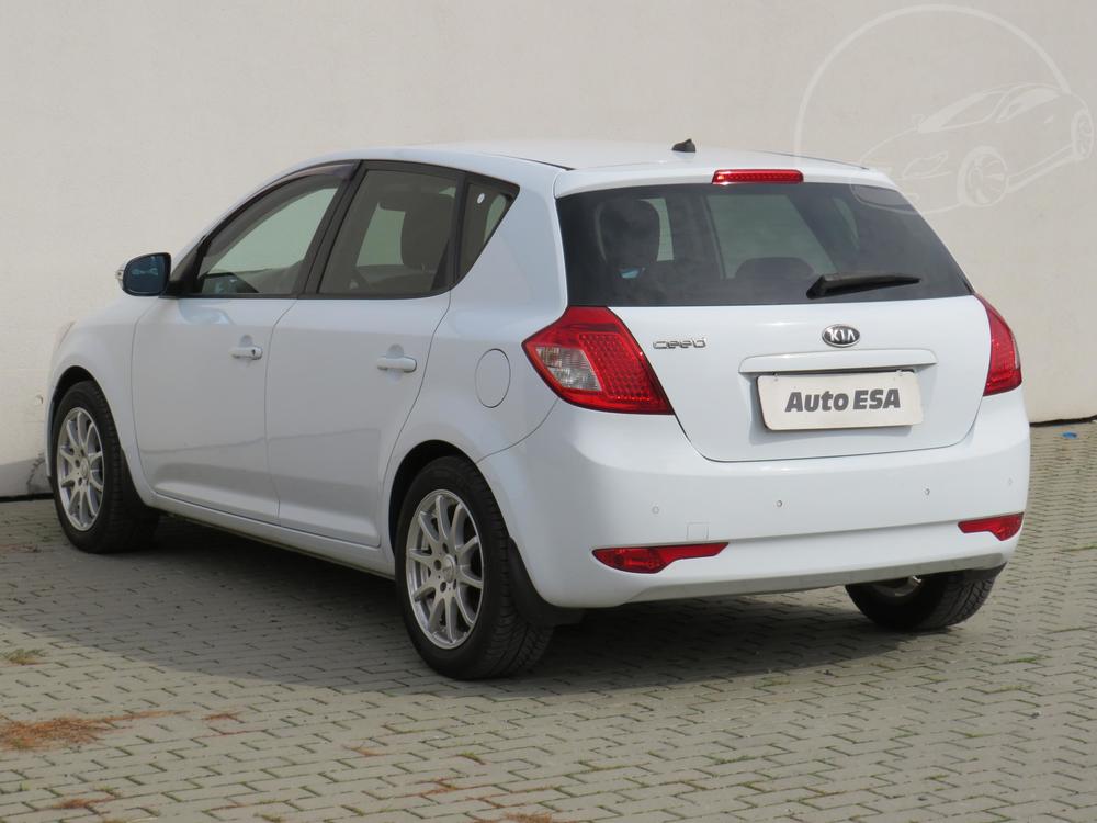 Kia Ceed 1.6 i, R