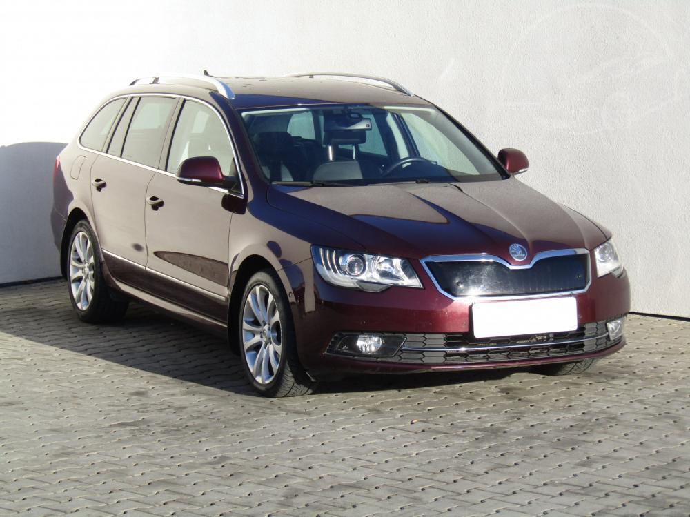 Prodm koda Superb II 2.0 TDi Serv.kniha