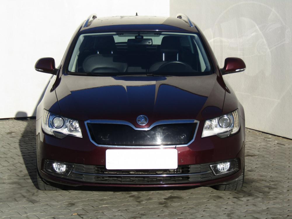 koda Superb II 2.0 TDi Serv.kniha