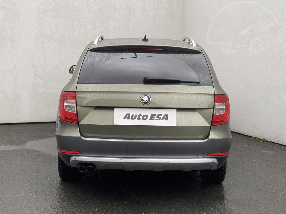 koda Superb II 2.0 TDi Serv.kniha