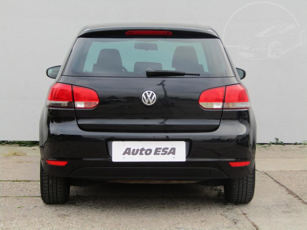 Volkswagen Golf 1.6 MPI, R