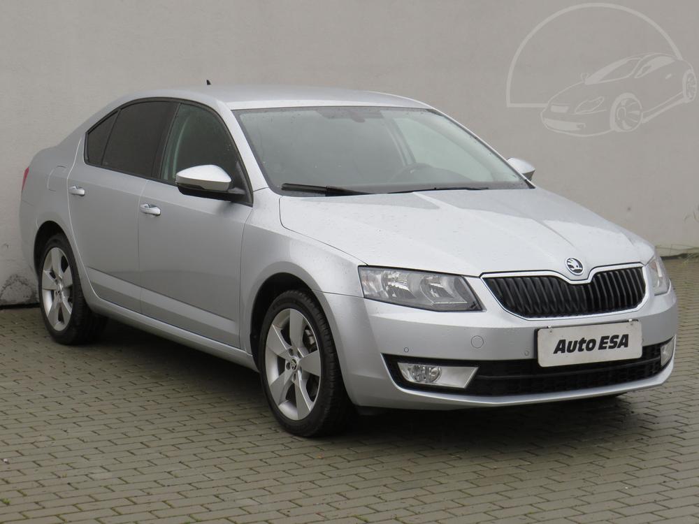 koda Octavia III 2.0 TDi Serv.kniha, R