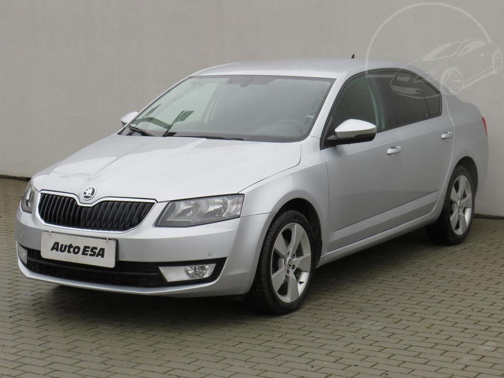 koda Octavia III 2.0 TDi Serv.kniha, R