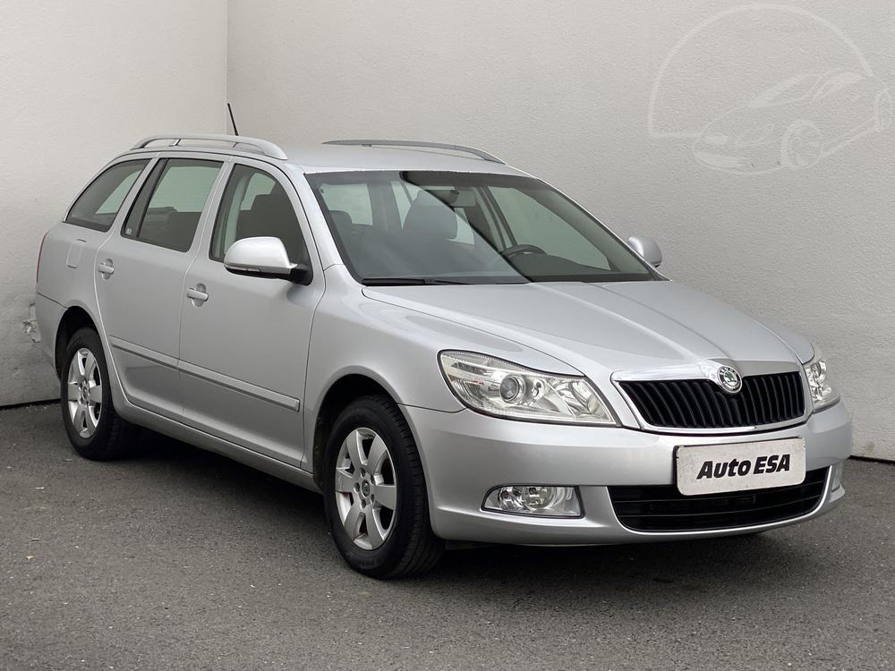 Prodm koda Octavia II 1.6 TDi Serv.kniha, R