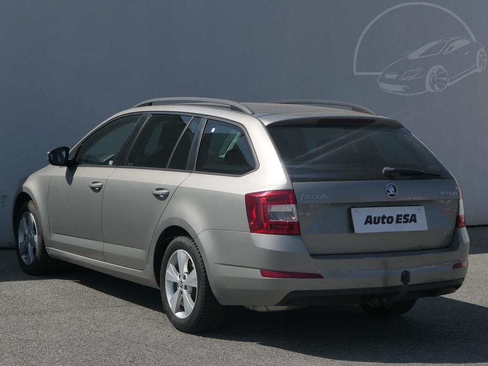 koda Octavia III 2.0 TDi Serv.kniha, R