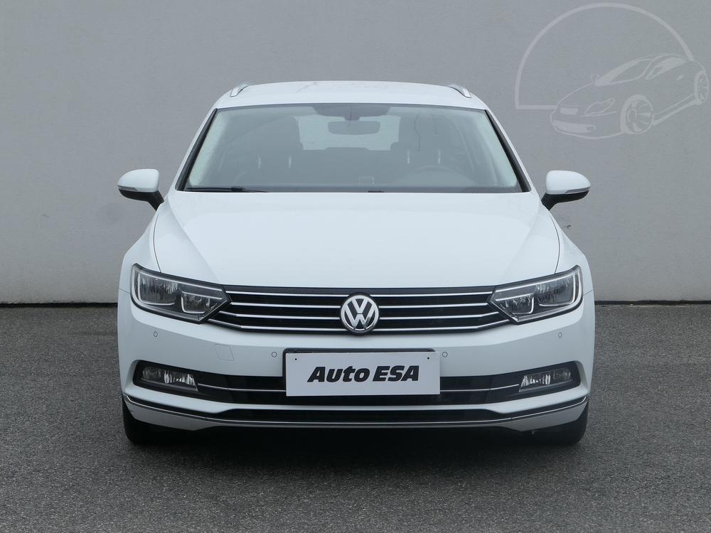 Volkswagen Passat 2.0 TDi, R