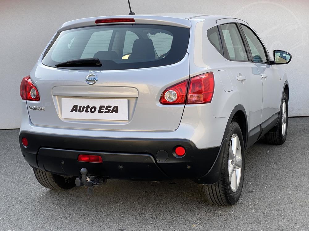 Nissan Qashqai 2.0 i