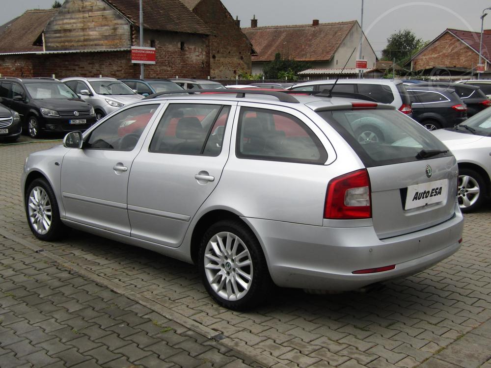 koda Octavia II 2.0 TDi, R