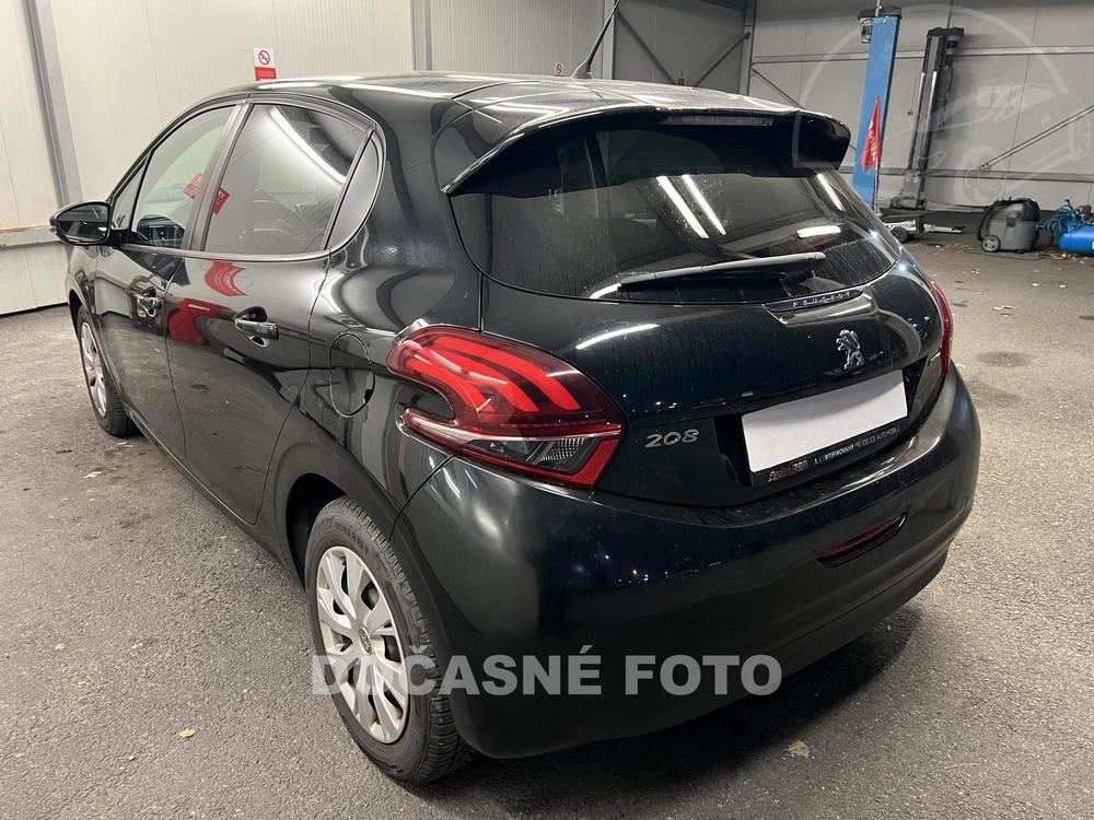 Peugeot 208 1.6 HDi