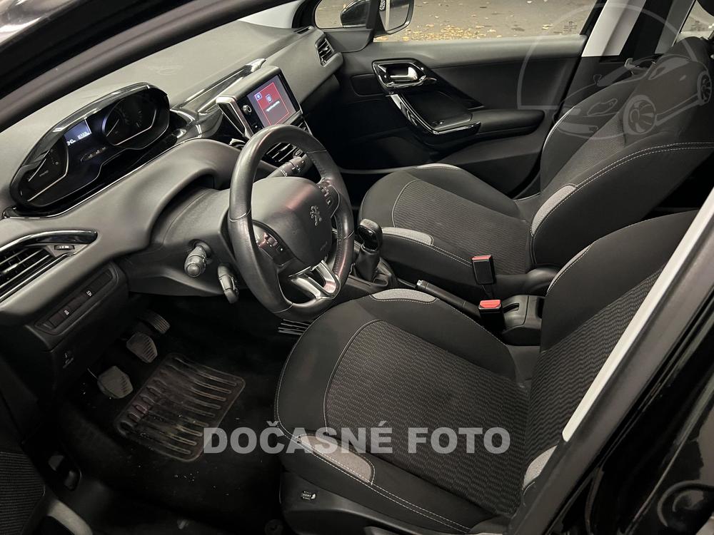 Peugeot 208 1.6 HDi