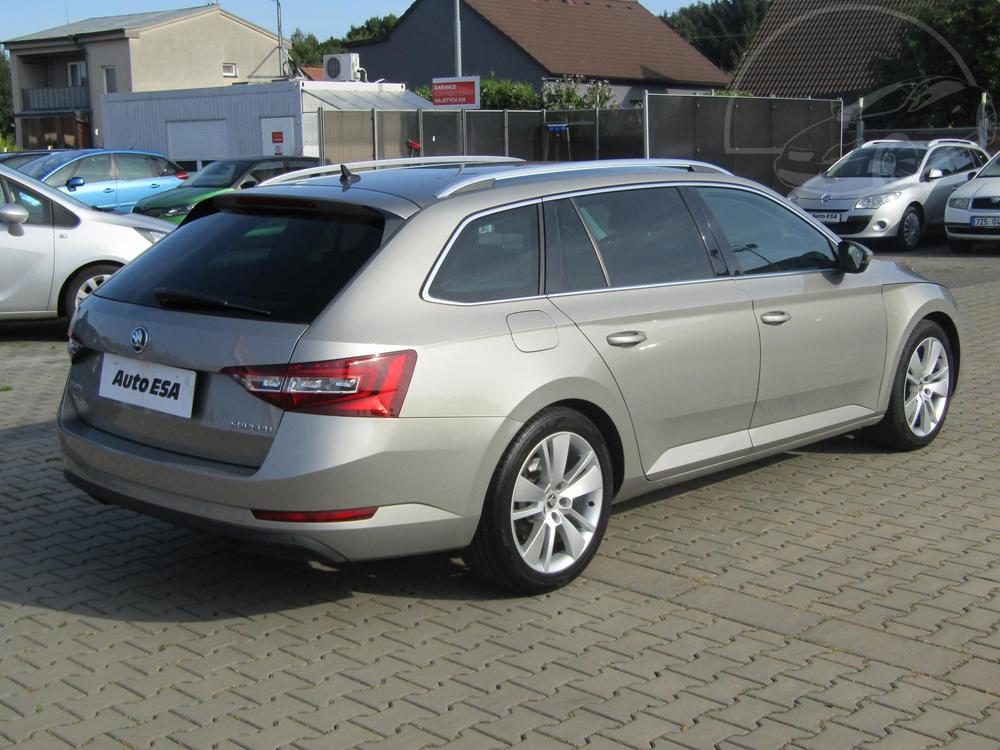 koda Superb III 2.0 TDi, R