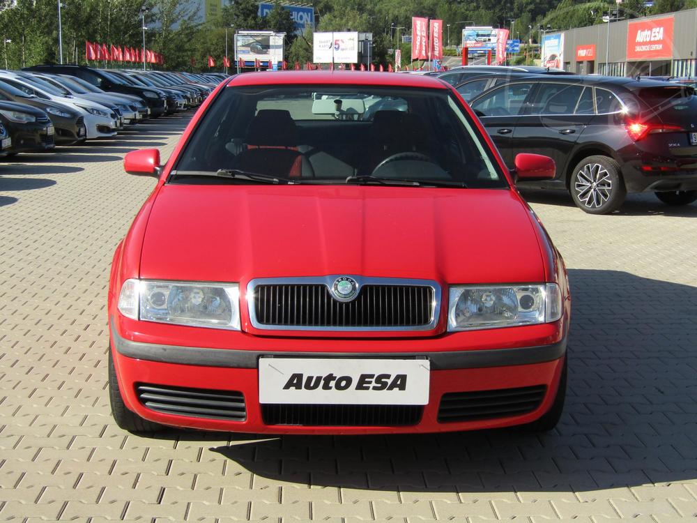 koda Octavia 1.6 i, R