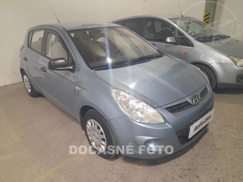 Prodm Hyundai i20 1.2 i 1.maj, R