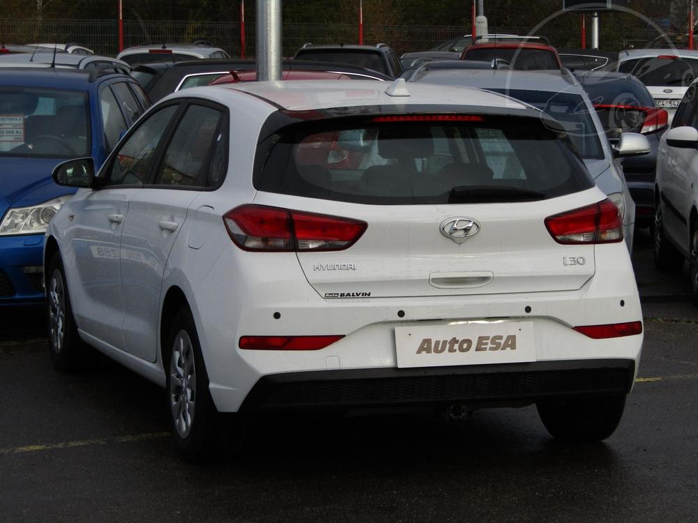 Hyundai i30 1.5 i, R