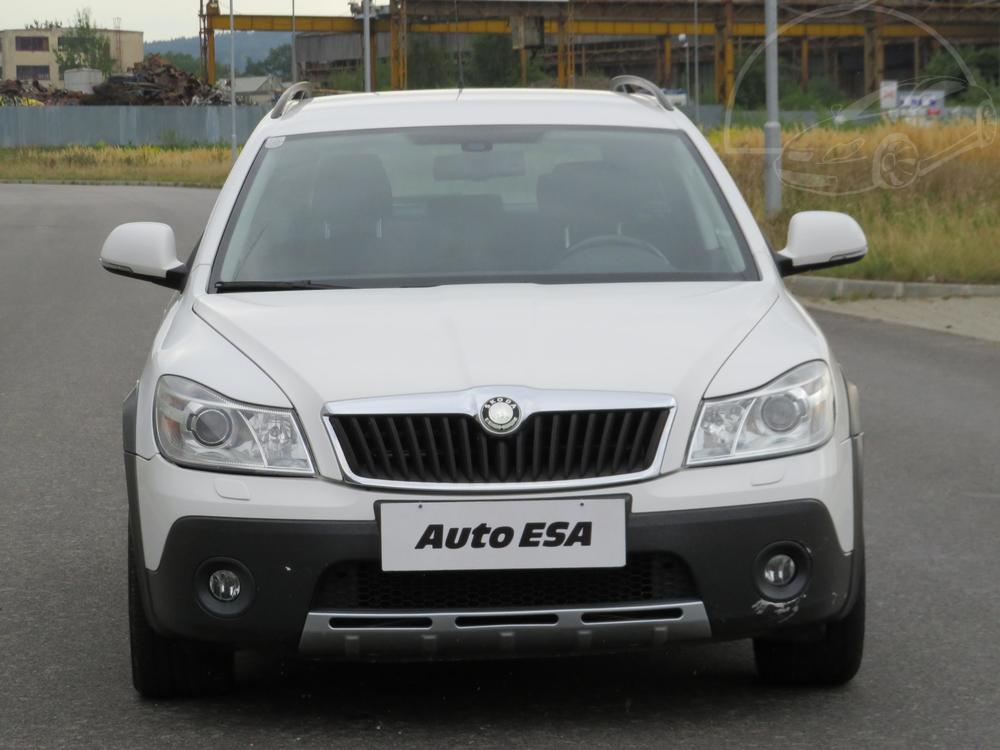 koda Octavia II 2.0 TDi Serv.kniha