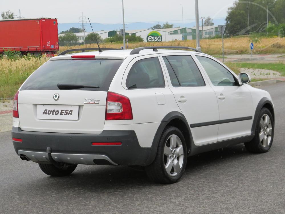 koda Octavia II 2.0 TDi Serv.kniha