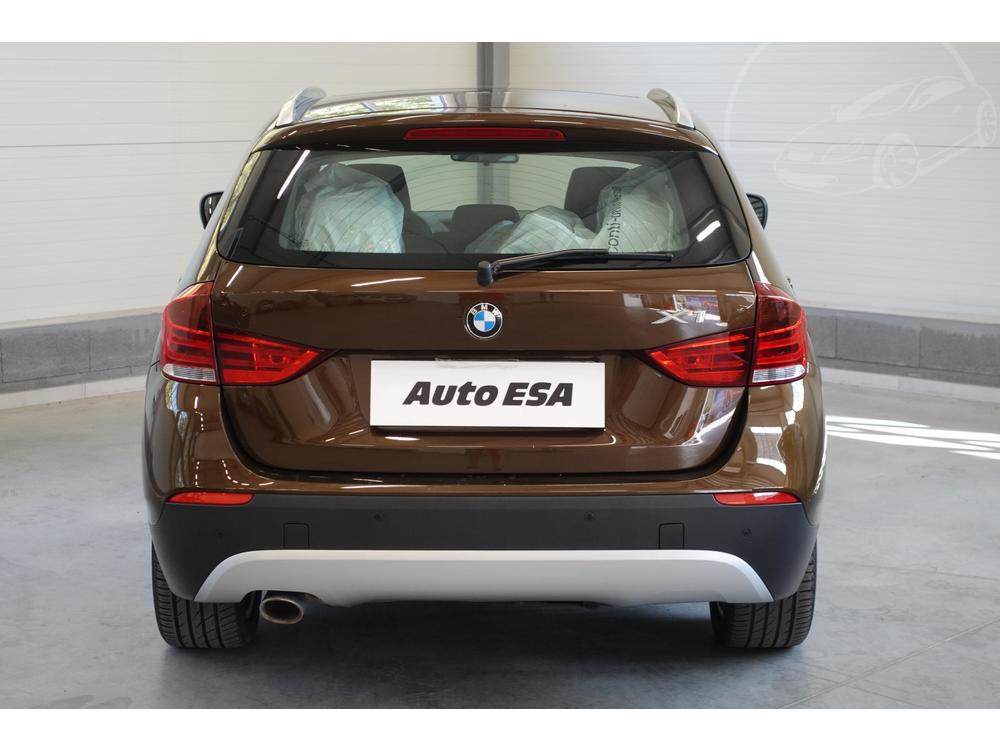 BMW X1 2.0 d, R