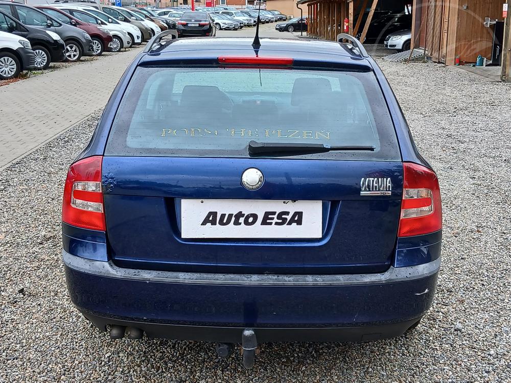 koda Octavia II 2.0 TDi, R