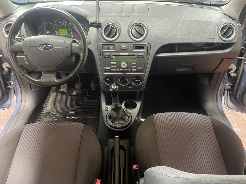 Ford Fusion 1.4 16 V, R