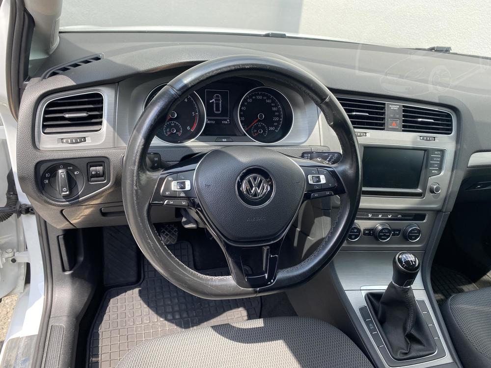 Volkswagen Golf 1.6 TDi, R