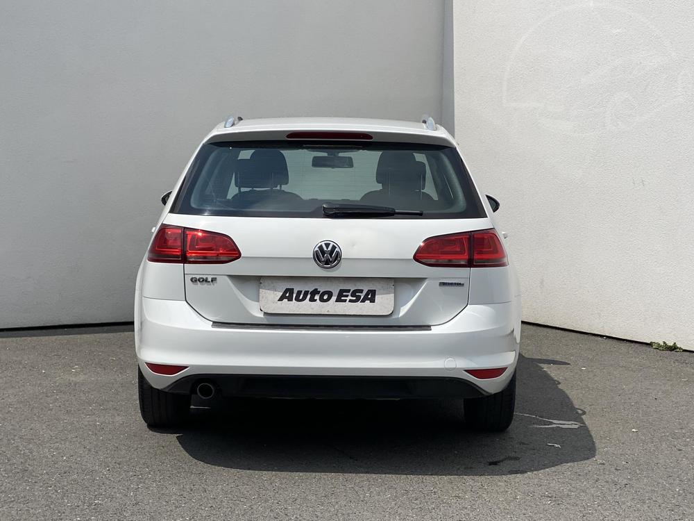 Volkswagen Golf 1.6 TDi, R