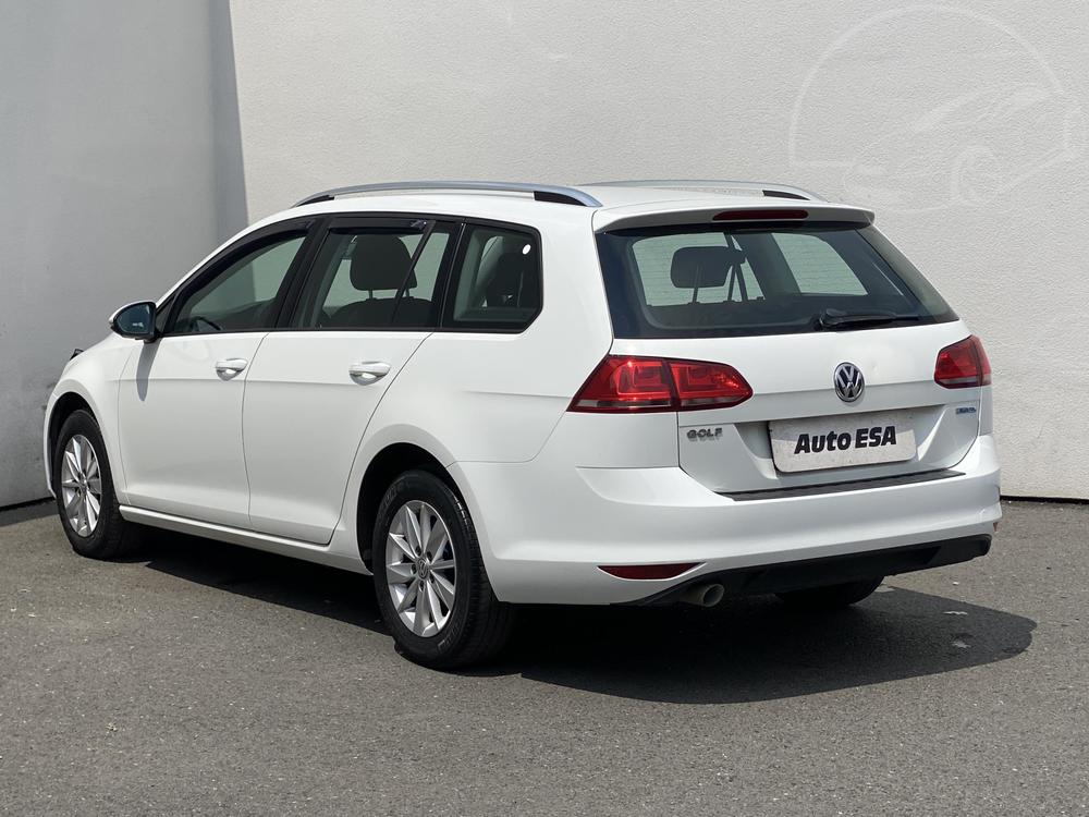 Volkswagen Golf 1.6 TDi, R