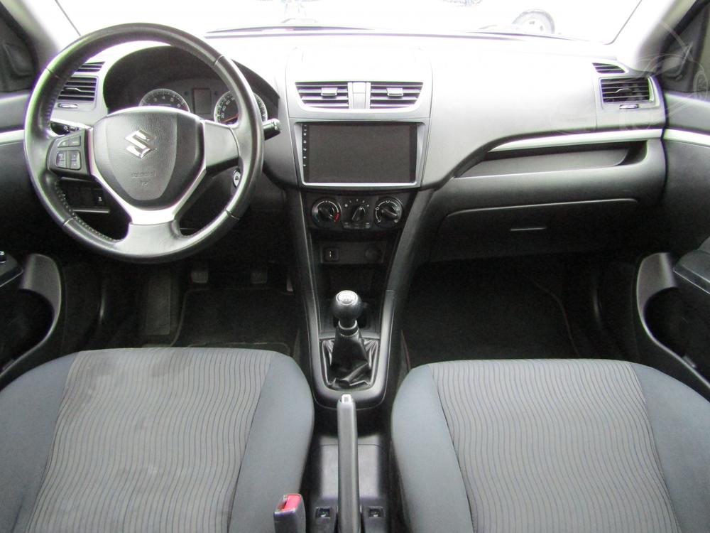 Suzuki Swift 1.2 i