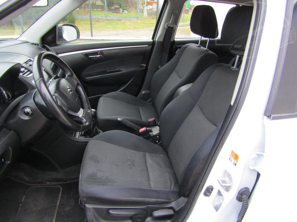 Suzuki Swift 1.2 i