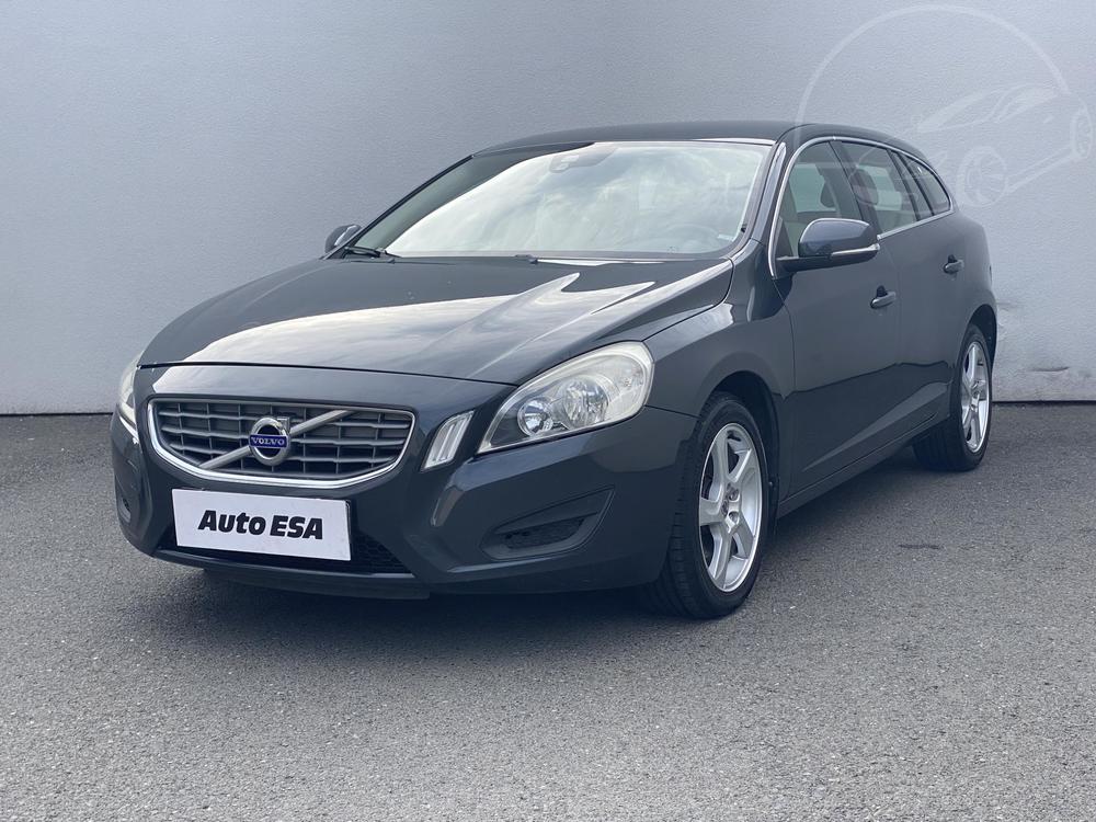 Volvo V60 1.6 D Serv.kniha