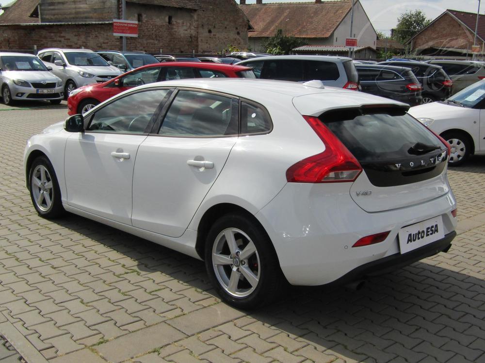 Volvo V40 1.6 i, R