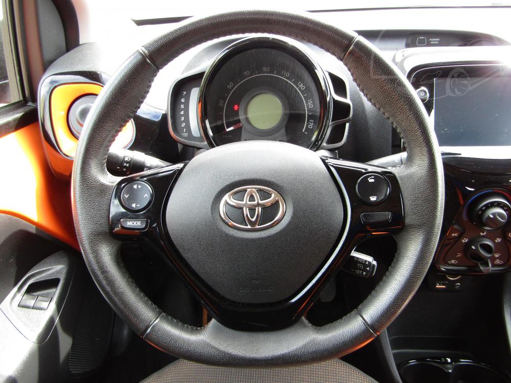 Toyota Aygo 1.0 VVT-i Serv.kniha, R