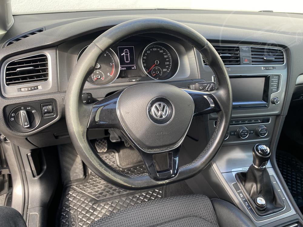 Volkswagen Golf 1.6 TDi, R